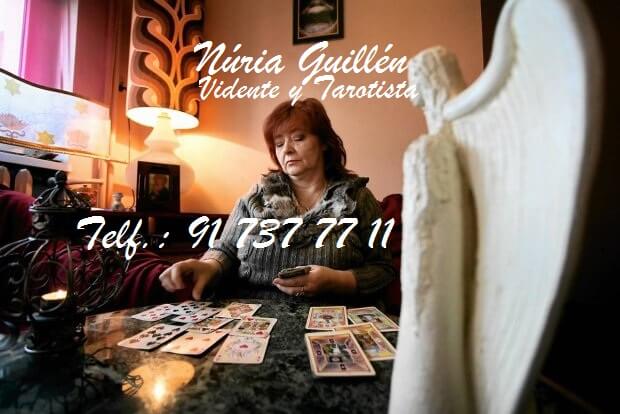 Tarot telefónico de Nuria Guillén
